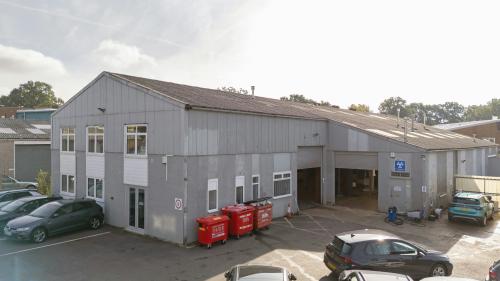 Unit 3, Redkiln Close, Horsham, RH13