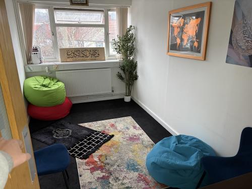 Unit A, Kingsway Industrial Estate, Kingsway, Luton, LU1