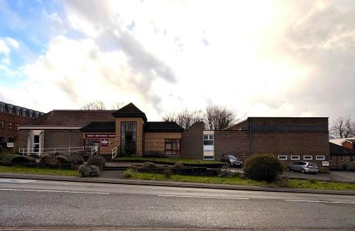 Trinity Methodist Church, Sarum Hill, Basingstoke, RG21