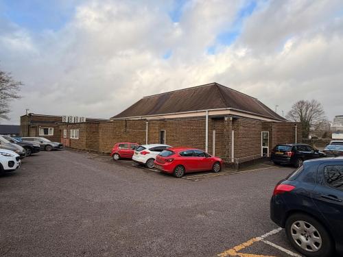 Trinity Methodist Church, Sarum Hill, Basingstoke, RG21