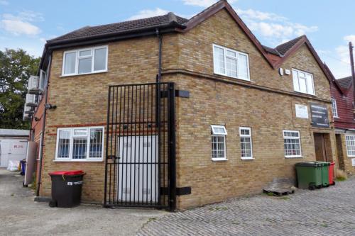 14 Danbury Mews, Wallington, SM6