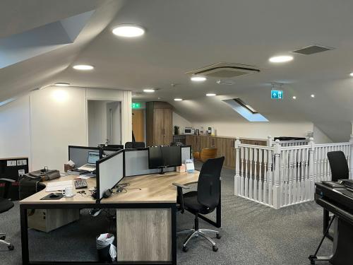 Suite 6a Wentworth Lodge, Great North Road, Welwyn Garden City, AL8