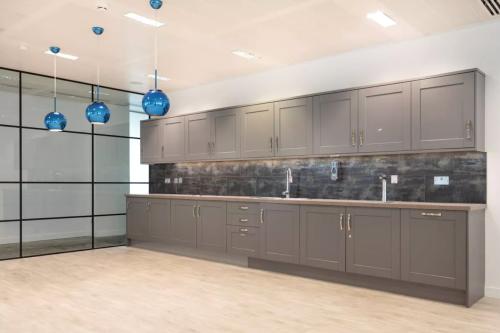 255 Hammersmith Road, Hammersmith, London, W6