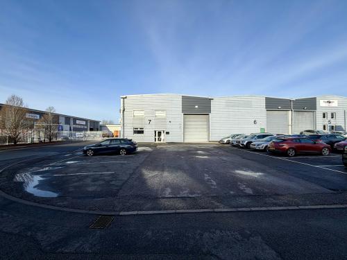 Unit 7 Hikers Way, Crendon Industrial Park, Long Crendon, Thame, HP18