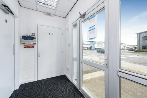 Unit 7 Hikers Way, Crendon Industrial Park, Long Crendon, Thame, HP18