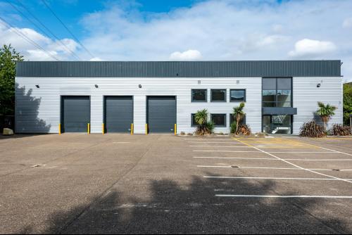 Unit 36, Woodside Industrial Estate, Verey Road, Dunstable, LU5