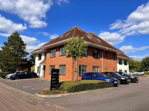 1E Bramble House, Furzehall Farm, 113 Wickham Road, Fareham, PO16