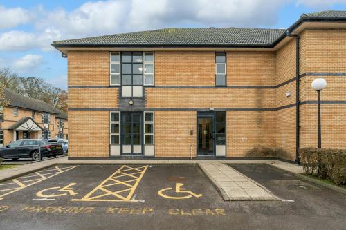 Unit 3, The Progression Centre, Mark Road, Hemel Hempstead, HP2