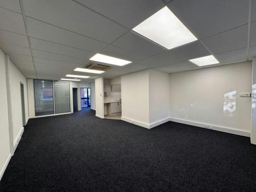 F2 & F3 Fareham Heights, Standard Way, Fareham, PO16