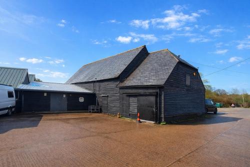 The Sussex Barn, Hillhouse Farm, Worthing Road, West Grinstead, Horsham, RH13