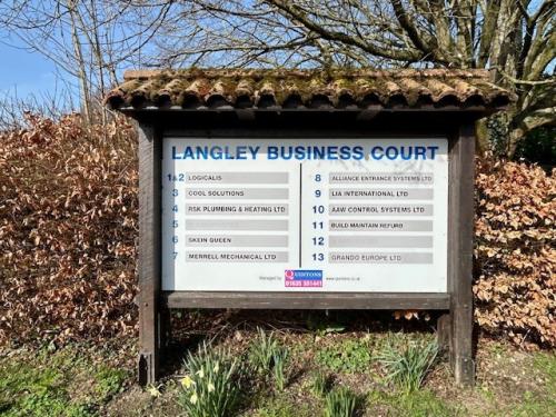 Unit 3 Worlds End, Langley Business Court, Beedon, Newbury, RG20