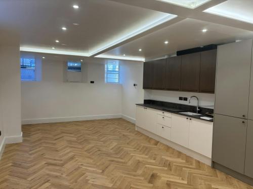 7 High Street, Windsor, SL4