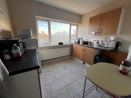 Unit 10, Sandiford Road, Kimpton Industrial Estate, Sutton, SM3