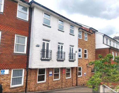 Dowding House, Coach & Horses Passage, Tunbridge Wells, TN2