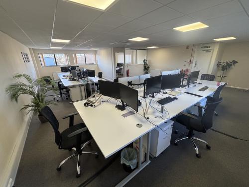 Unit 6, Westleigh Business Park, Winchester Avenue, Blaby, Leicester, LE8