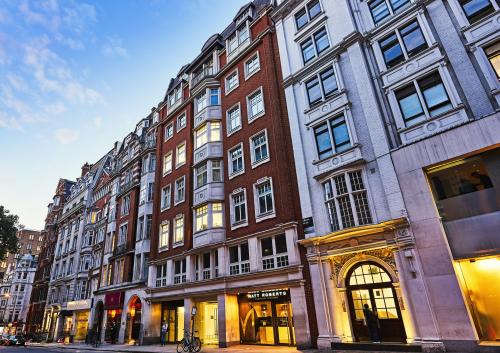 16 Berkeley Street, Mayfair, London, W1J