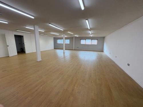 Scires Farm, Bufflers Holt, Buckingham, MK18