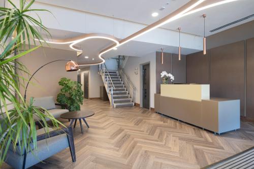 Oriel House, 26 The Quadrant, Richmond, TW9