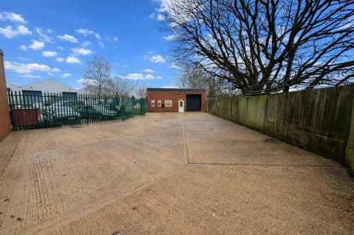 Unit 18, Central City Industrial Estate, Red Lane, Coventry, CV6