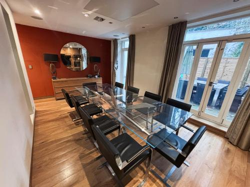 17 Manchester Street, Marylebone, London, W1U