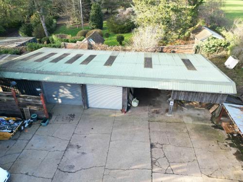 Moorhurst Lane, Burleys Corner, South Holmwood, RH5