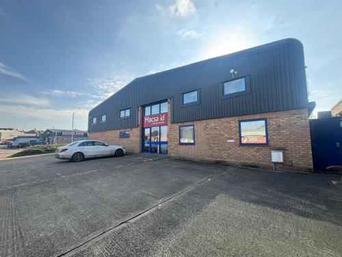 Unit 13D, Shefford Industrial Estate, Old Bridge Way, Shefford, Stevenage, SG17