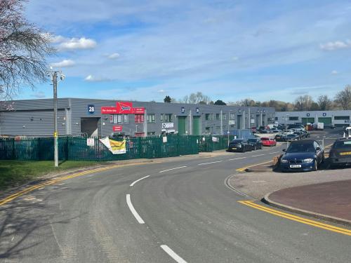 Unit 19-20, North Orbital Commercial Park, Napsbury Lane, St. Albans, AL1