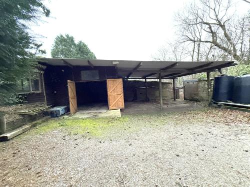 Unit 3 Burleys Corner, Moorhurst Lane, South Holmwood, RH5