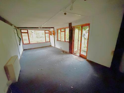 Unit 3 Burleys Corner, Moorhurst Lane, South Holmwood, RH5