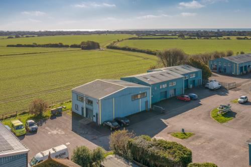 Units L1 & L2, Hilton Park Industrial Estate, Church Farm Lane, East Wittering, Chichester, PO20