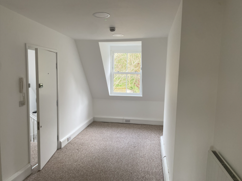 58 Castle Walk, Reigate, RH2