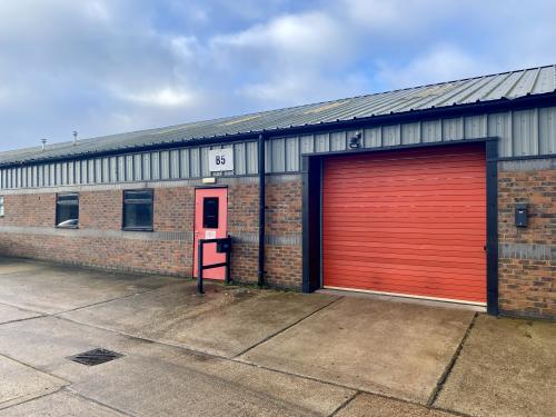 Unit B5, Barton Industrial Estate, Faldo Road, Barton-Le-Clay, Bedford, MK45