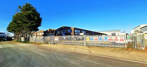 Unit 3 & 5, Lancing Business Park, Blenheim Road, Lancing, BN15