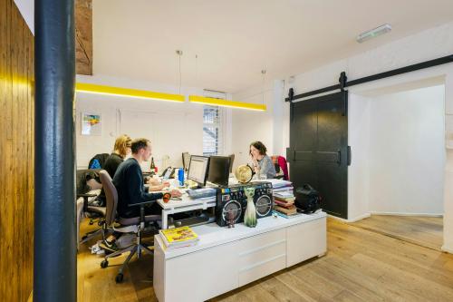 Unit 4 Piano Works, 113-117 Farringdon Road, Farringdon, London, EC1R