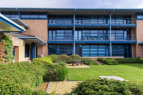 46 Shenley Pavilions, Milton Keynes, MK5