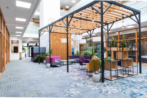 46 Shenley Pavilions, Milton Keynes, MK5