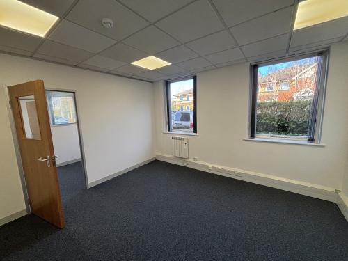 7 Midland Court, Central Park, Lutterworth, LE17