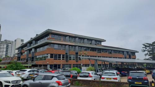 Quadrant Court, 35 Guildford Road, Woking, GU22