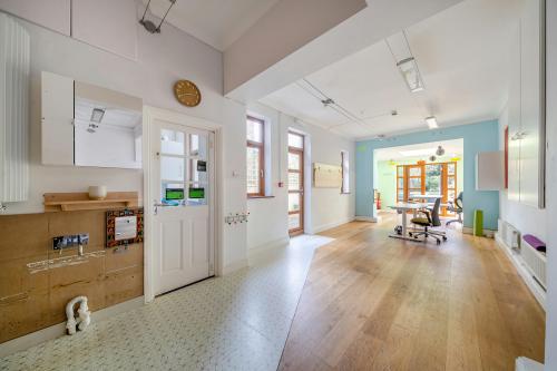 147 Chevening Road, Kensal Rise, London, NW6