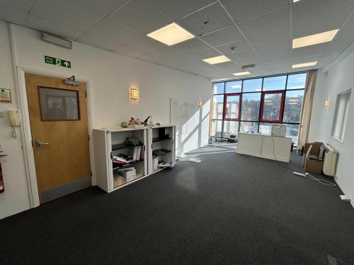 Unit 1, Mead Business Centre, 176/178 Berkhamsted Road, Chesham, HP5