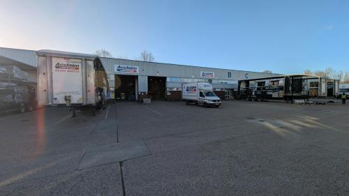 Unit B, Griffin Industrial Park, Brunel Road, Totton, Southampton, SO40