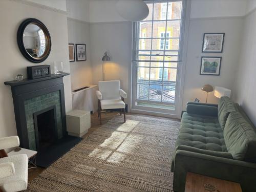 Elliot House, 28A Devonshire Street, Marylebone, London, W1G