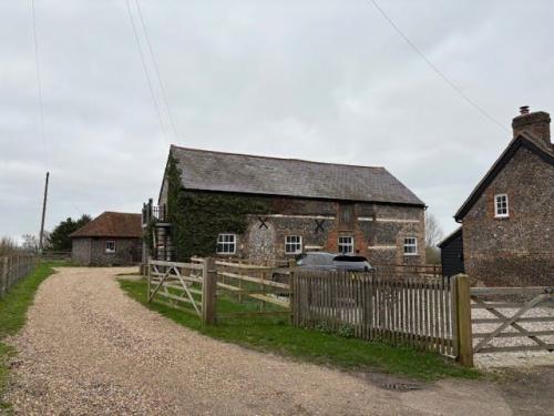 Flint Barn, West End Lane, Essendon, AL9