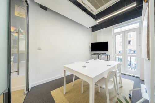3 Bath Place, Shoreditch, London, EC2A