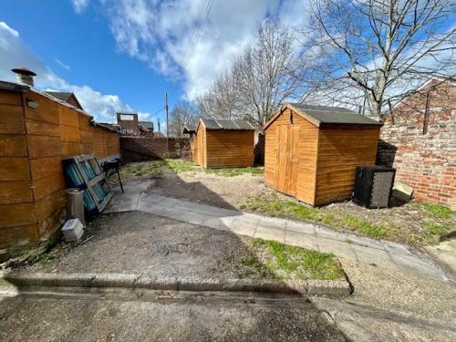 5 High Street, Thatcham, RG19