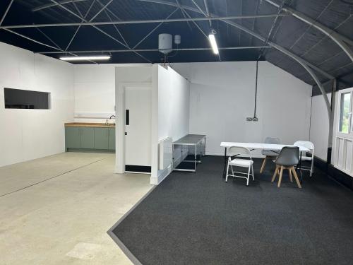 Stokes Farm, Binfield Road, Wokingham, RG40