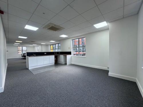 St. Cloud Gate, St. Cloud Way, Maidenhead, SL6