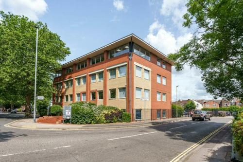 Fairfield House, 47-51 Kingston Crescent, Portsmouth, PO2