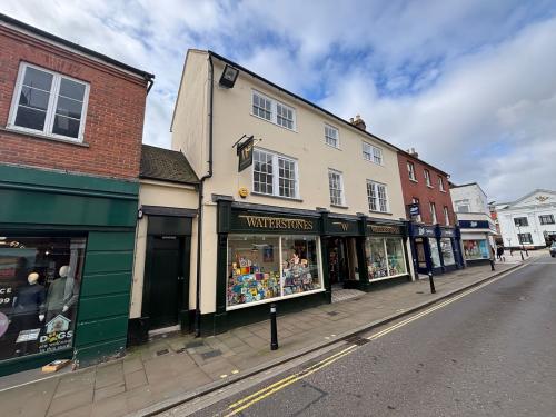 7-9 The Hundred, Romsey, SO51