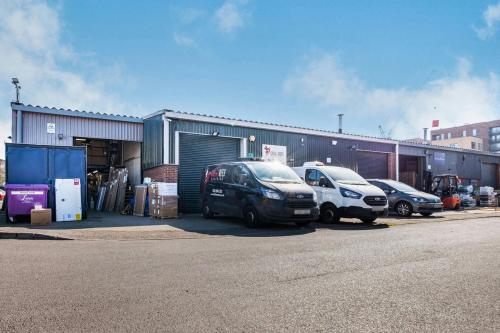 Unit 9, Swan Industrial Estate, Rosemary Road, Wimbledon, London, SW17